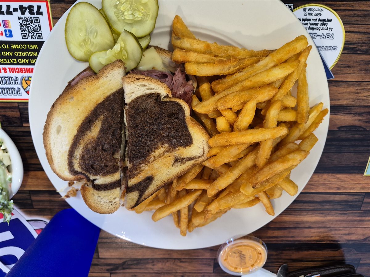 M85 Diner
